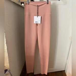 Beach Riot Yoga Pants / Leggings / Size S BNWT